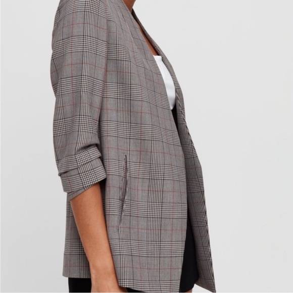 Aritzia Babaton Macauley Blazer - Picture 2 of 9